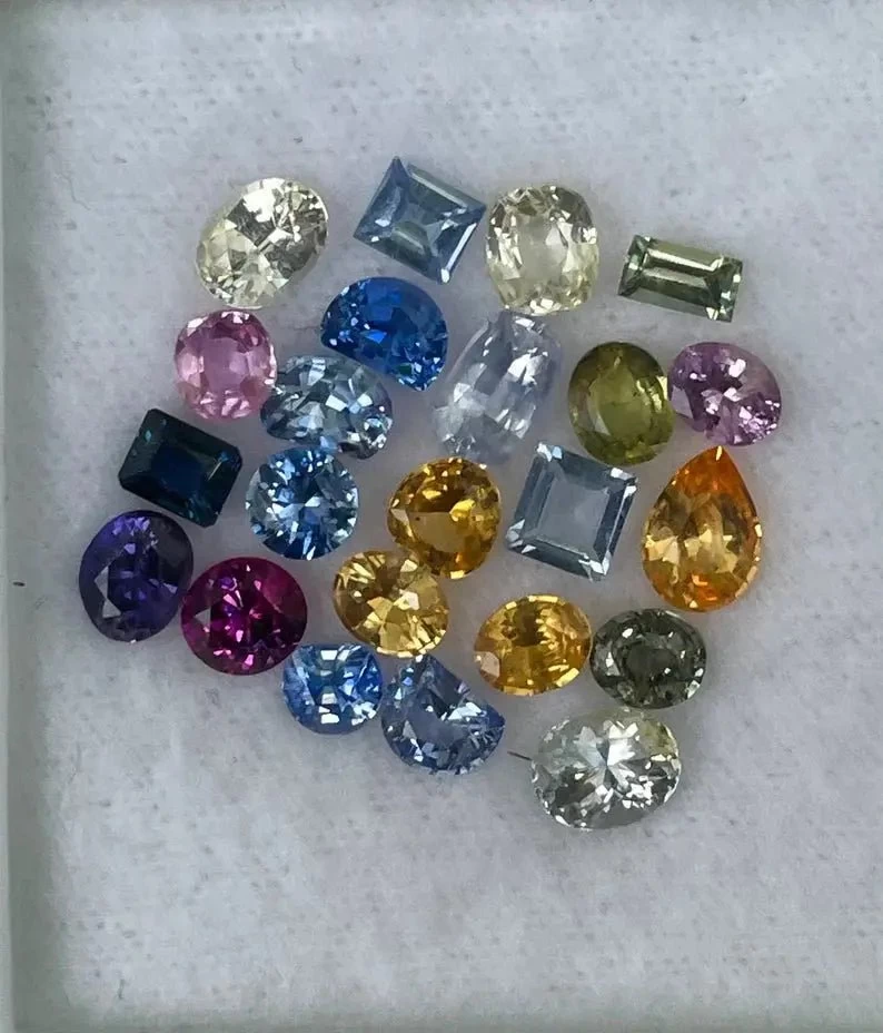 Natural Mix Coloured Sapphires Set Of Gemstones 2 Natural Mix Coloured Sapphires Set Of Gemstones - Image 2