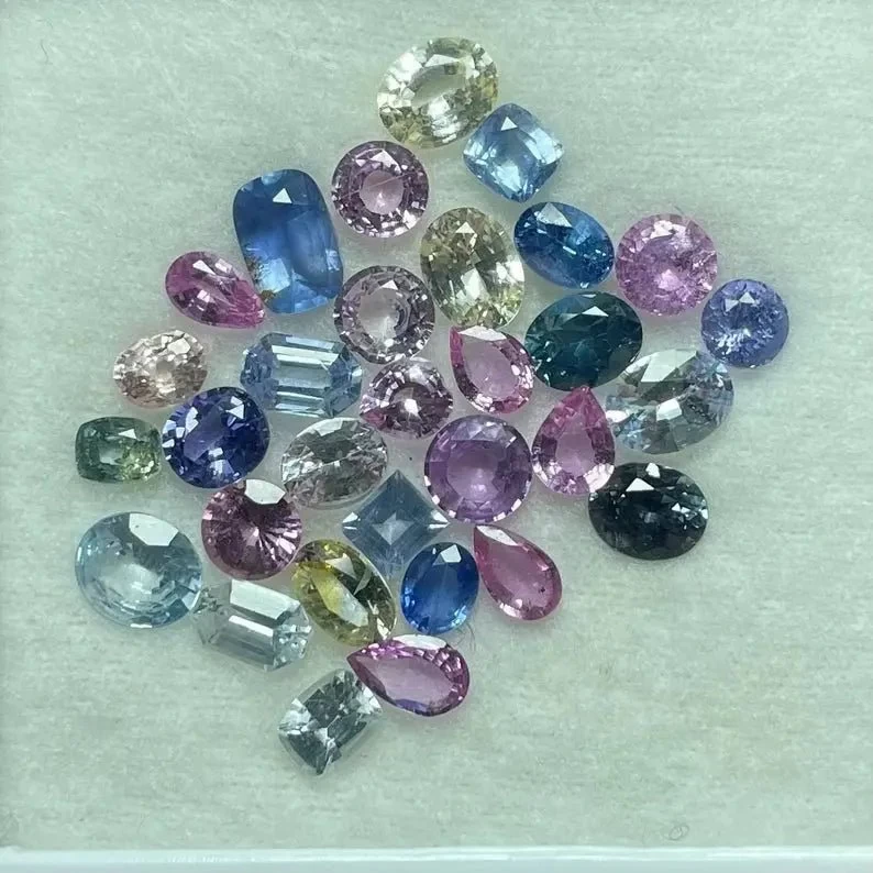 Natural Multi Coloured Sapphires Parcel 2 Natural Multi Coloured Sapphires Parcel - Image 2