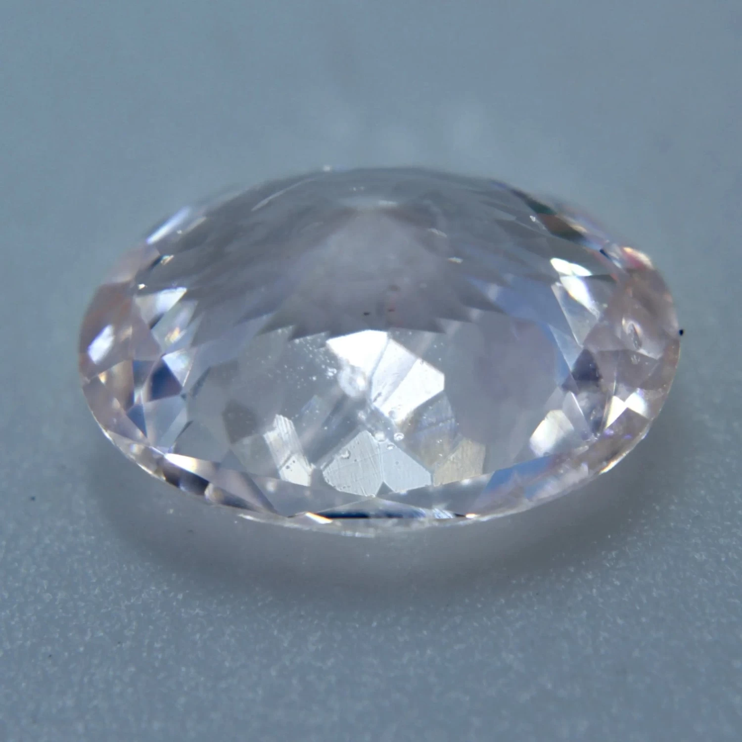 Natural Pale Pink Sapphire - 3.40 Carat 6 Natural Pale Pink Sapphire - 3.40 Carat - Image 6