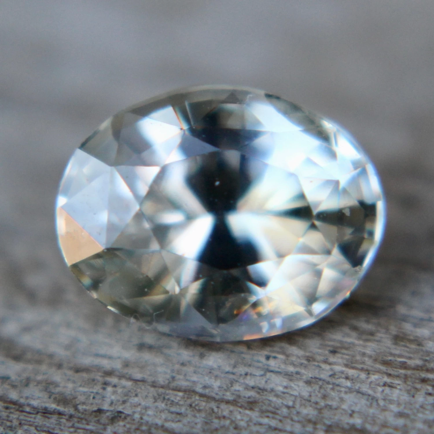 Natural Pale Yellow Sapphire – 1.58 Carat Oval Cut | Ceylon Origin 1 Natural Pale Yellow Sapphire – 1.58 Carat Oval Cut | Ceylon Origin