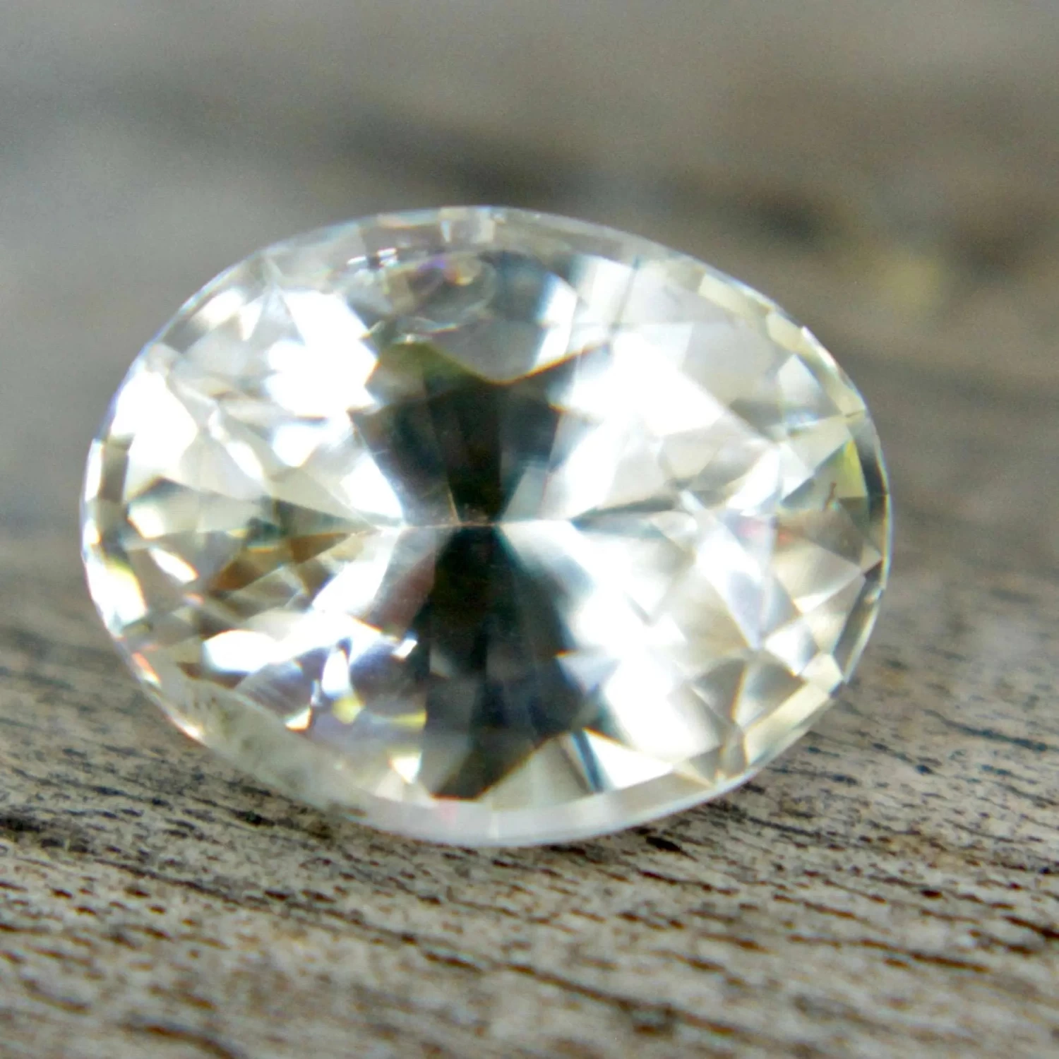 Natural Pale Yellow Sapphire – 1.58 Carat Oval Cut | Ceylon Origin 7 Natural Pale Yellow Sapphire – 1.58 Carat Oval Cut | Ceylon Origin - Image 7