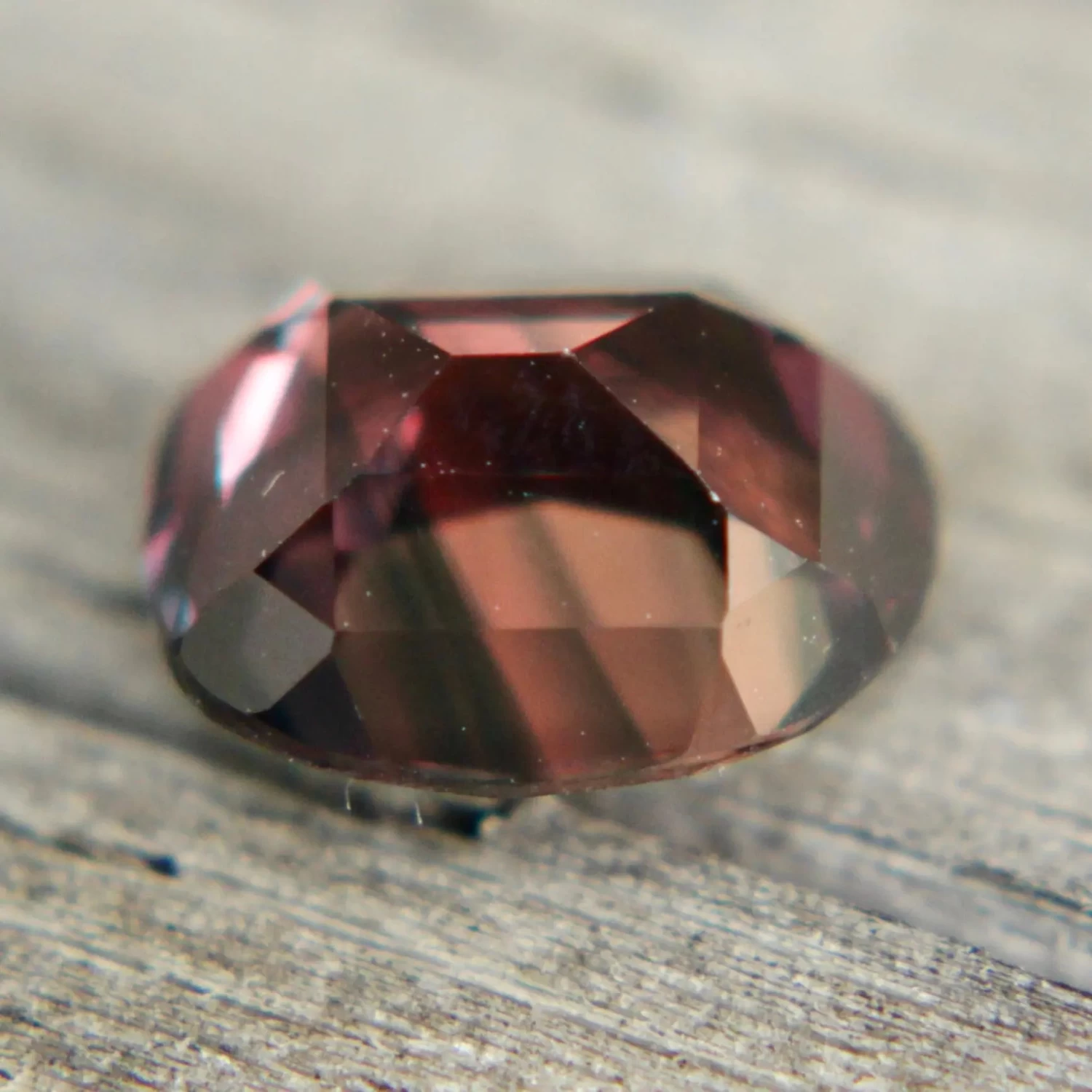 Natural Pinkish Purple Sapphire 4 Natural Pinkish Purple Sapphire - Image 4