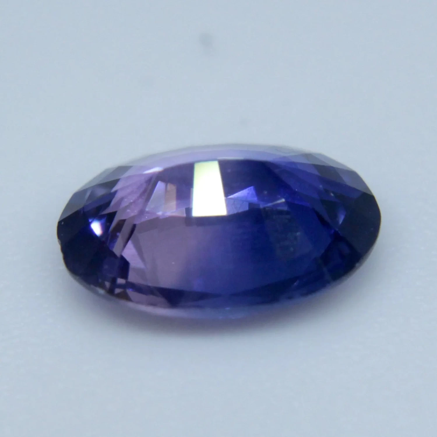 Natural Purple Blue Sapphire – Oval Cut, 1.26 Carat 6 Natural Purple Blue Sapphire – Oval Cut, 1.26 Carat - Image 6