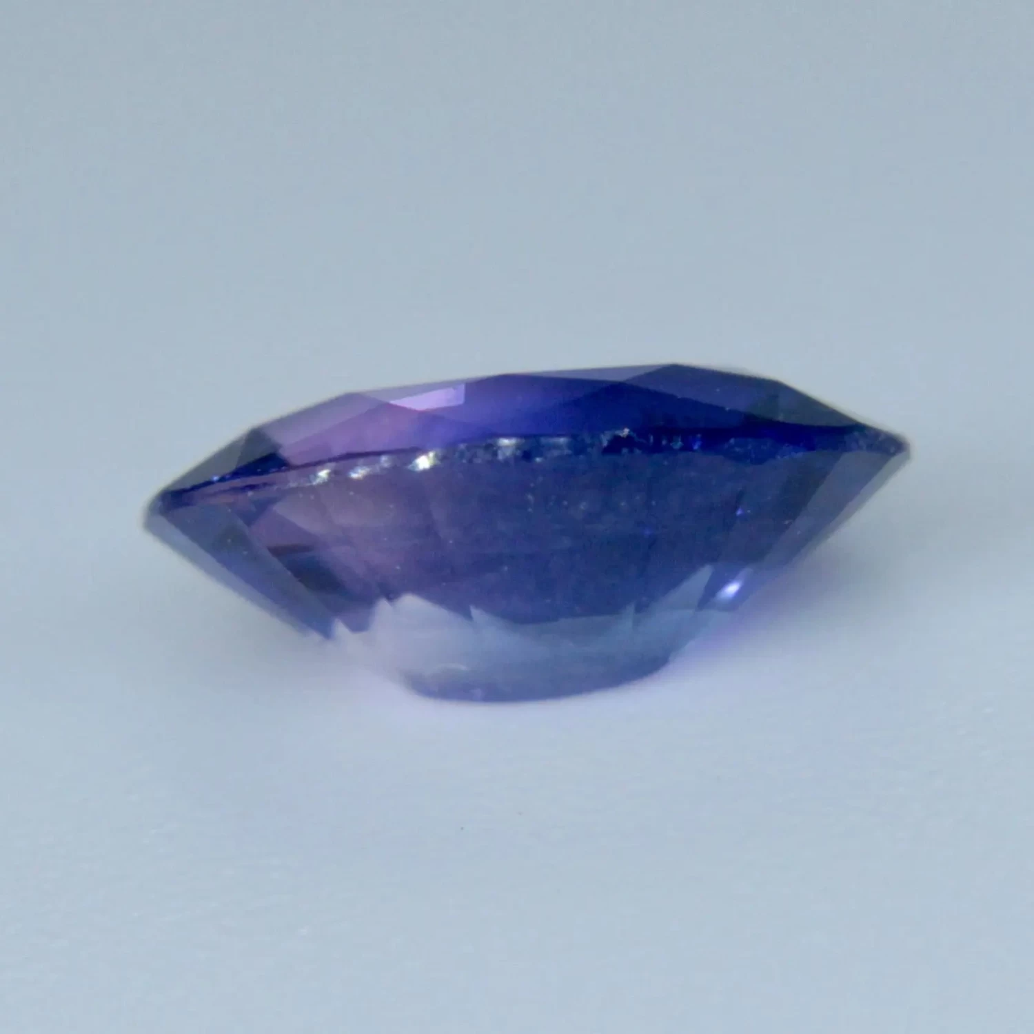 Natural Purple Blue Sapphire – Oval Cut, 1.26 Carat 7 Natural Purple Blue Sapphire – Oval Cut, 1.26 Carat - Image 7