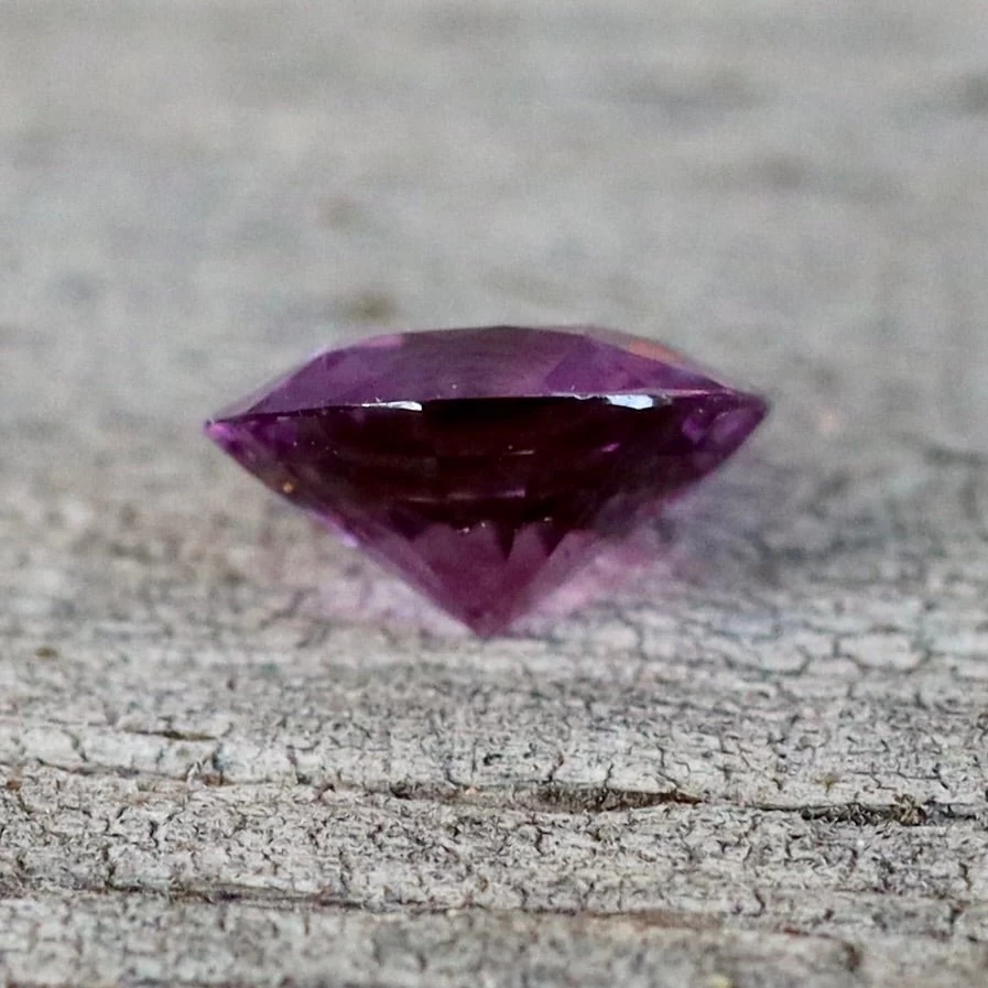 Natural Purple Sapphire – 0.87 Carat | Round Cut | VS Clarity | Ceylon Origin 3 Natural Purple Sapphire – 0.87 Carat | Round Cut | VS Clarity | Ceylon Origin - Image 3