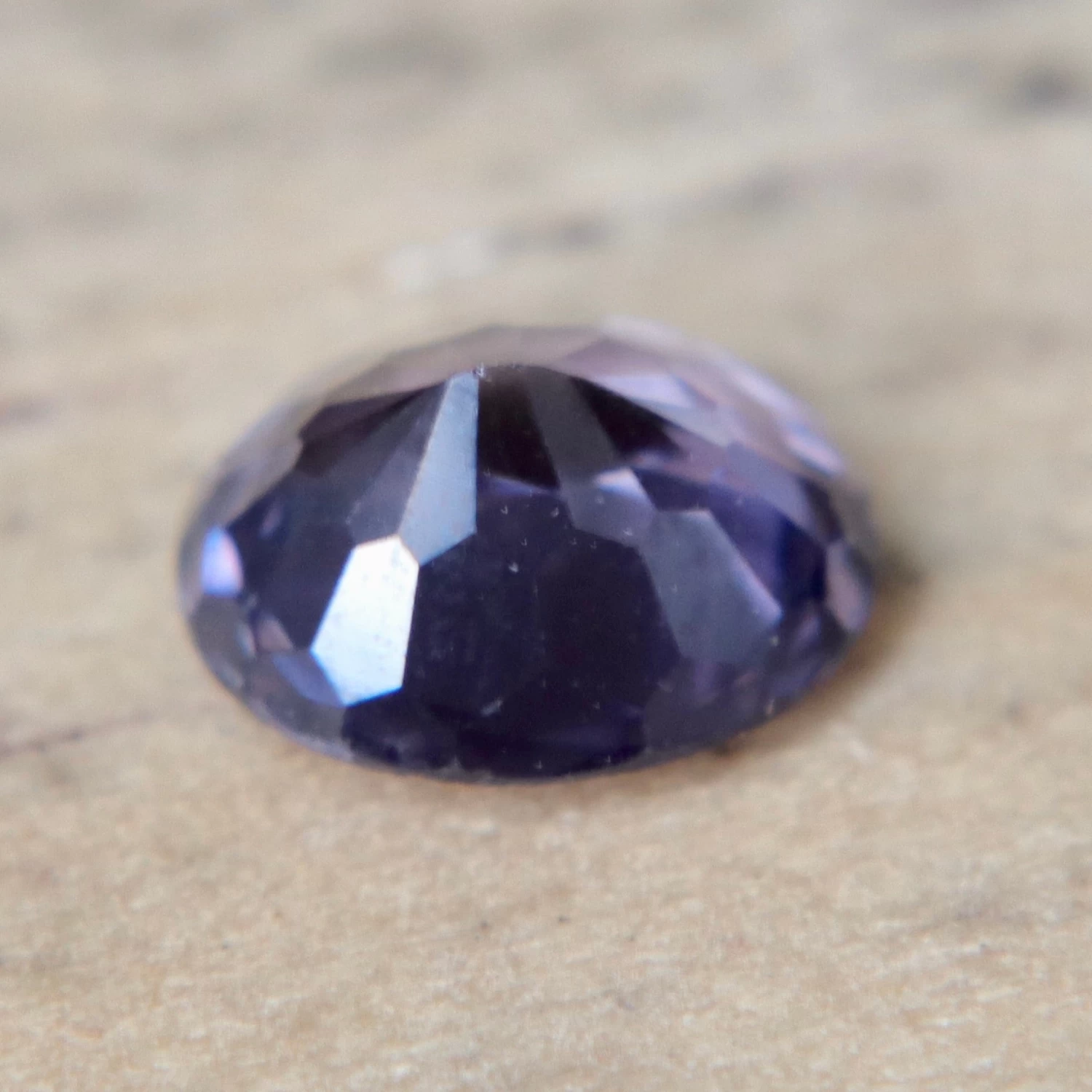 🟣 Natural Purple Spinel – 1.00 Carat | VVS Clarity | Ceylon Origin 2 🟣 Natural Purple Spinel – 1.00 Carat | VVS Clarity | Ceylon Origin - Image 2