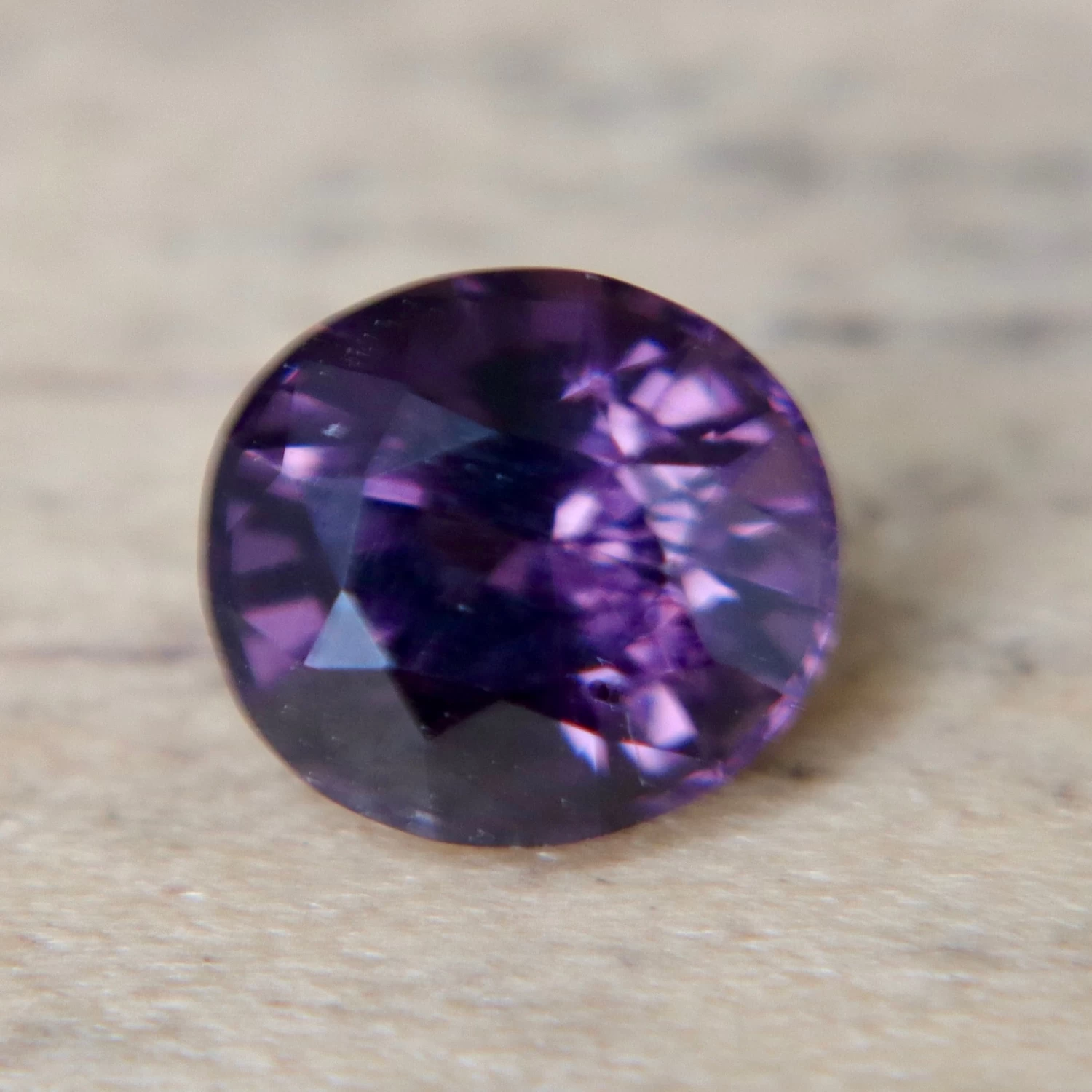💎 Natural Purple Spinel – 1.36 Carat (Oval Cut, Ceylon Origin) 4 💎 Natural Purple Spinel – 1.36 Carat (Oval Cut, Ceylon Origin) - Image 4
