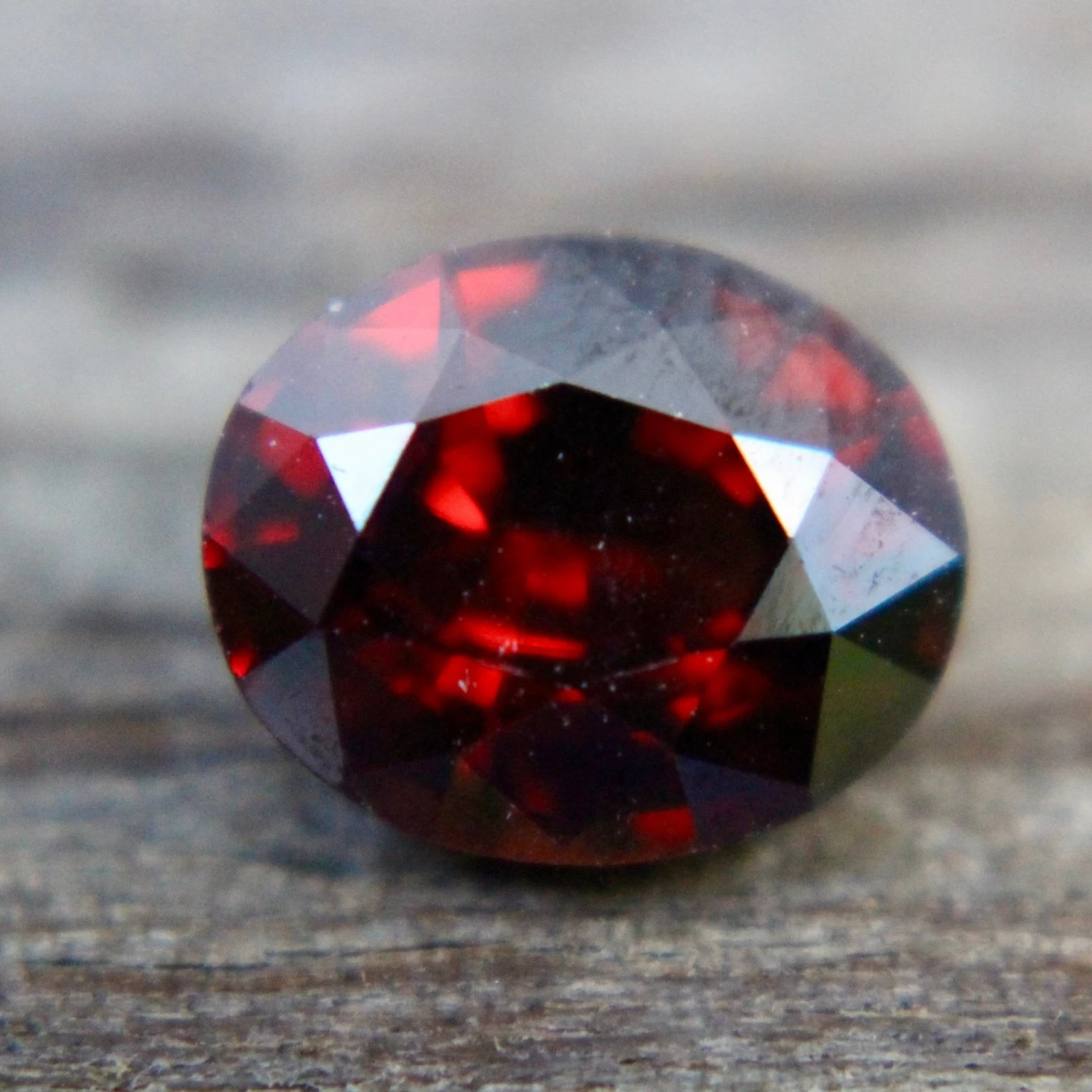 Natural Red Spinel – 2.70 Carat 4 Natural Red Spinel – 2.70 Carat - Image 4