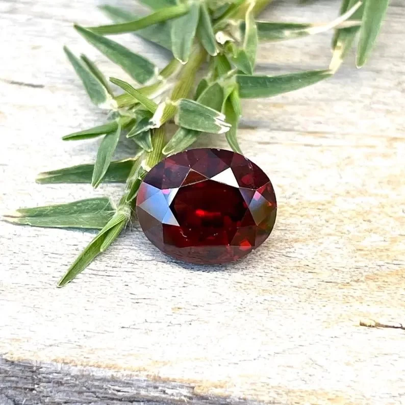 Natural Red Spinel – 2.70 Carat 9 Natural Red Spinel – 2.70 Carat - Image 9