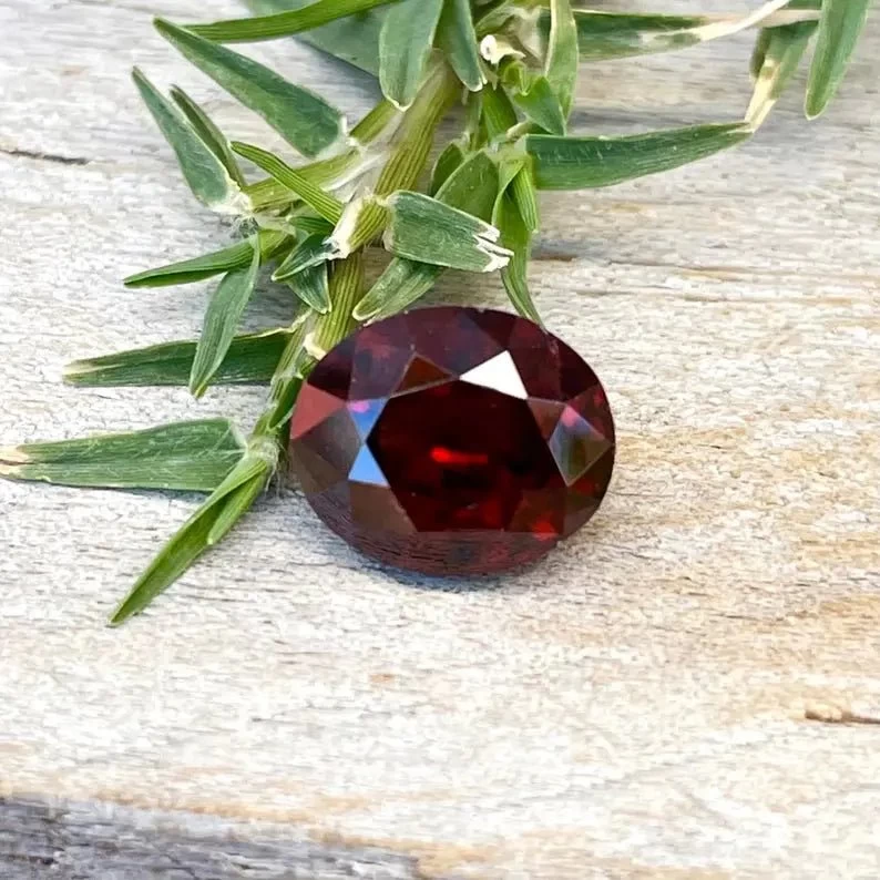 Natural Red Spinel – 2.70 Carat 7 Natural Red Spinel – 2.70 Carat - Image 7