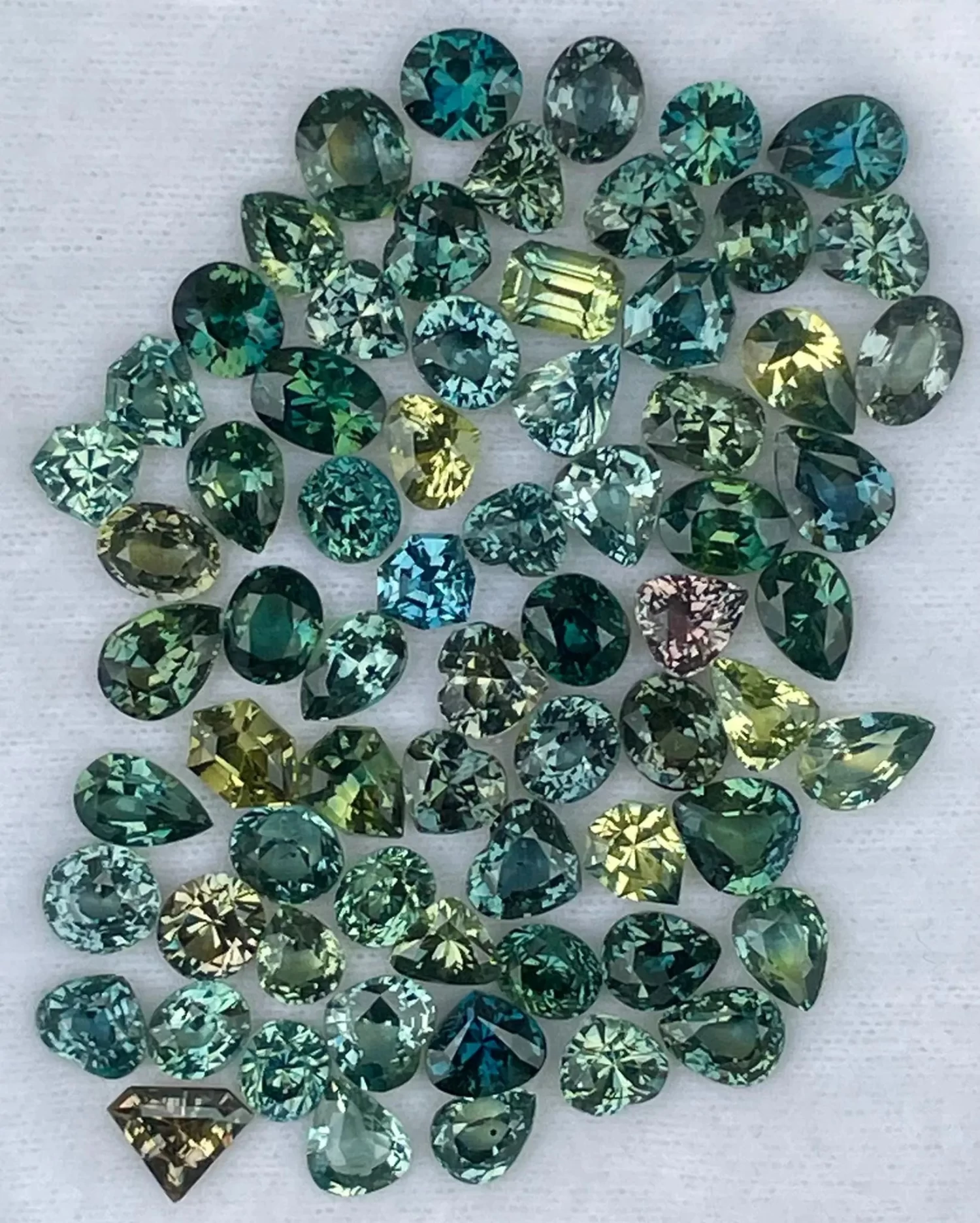 Natural Sapphires Parcel 6 Natural Sapphires Parcel - Image 6