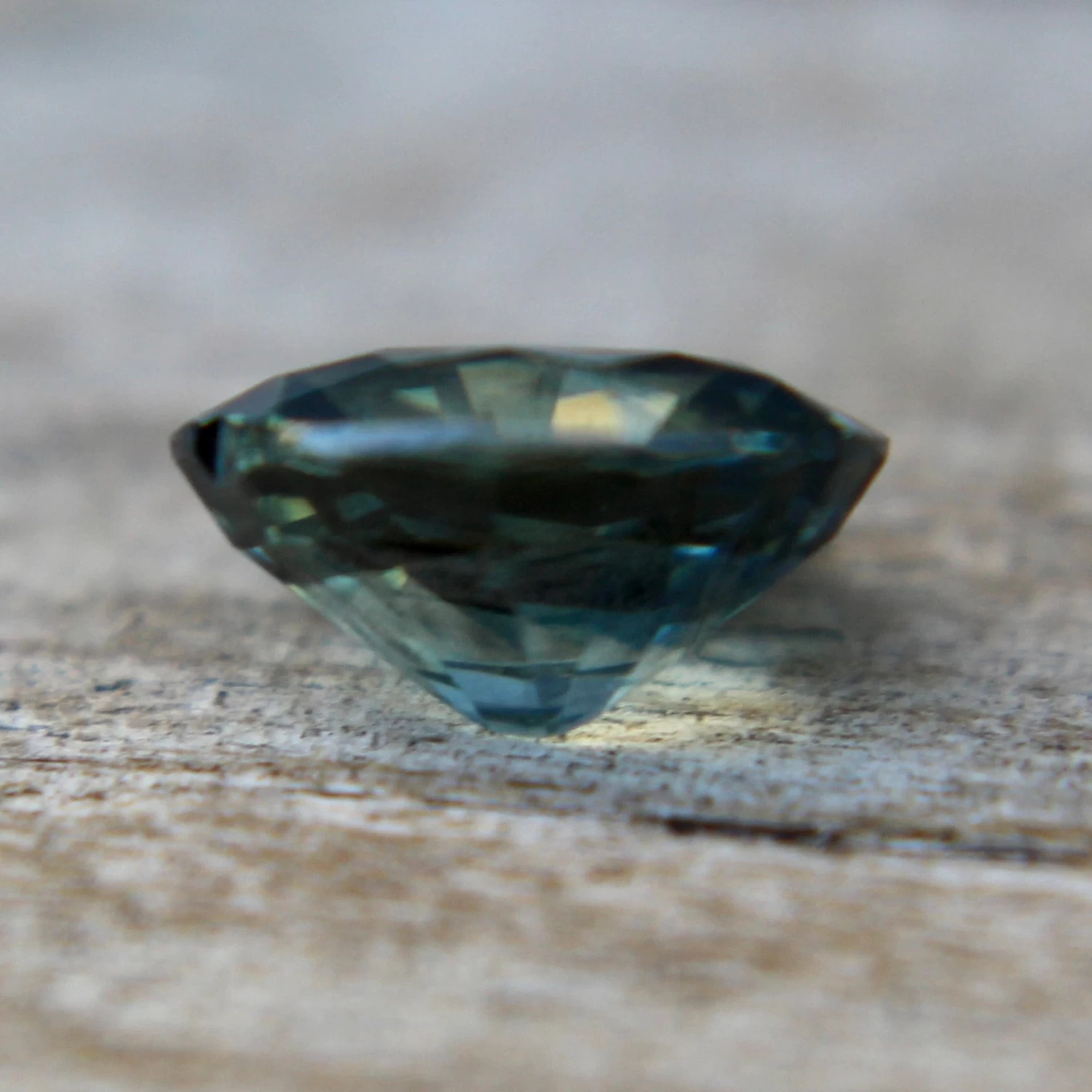 Natural Teal Sapphire – Oval Cut 3 Natural Teal Sapphire – Oval Cut - Image 3