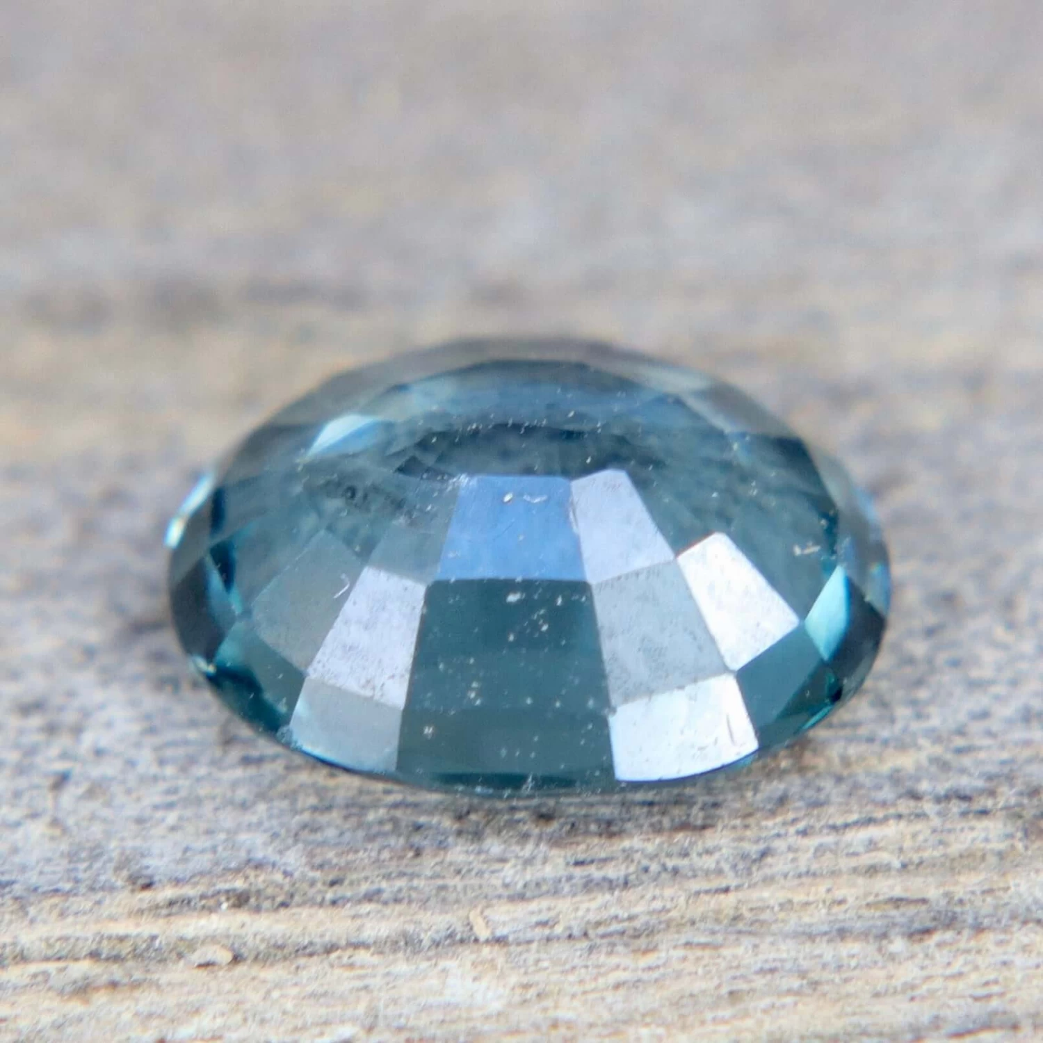 Natural Teal Spinel – 0.90 Carat (Untreated, Ceylon Origin) 2 Natural Teal Spinel – 0.90 Carat (Untreated, Ceylon Origin) - Image 2
