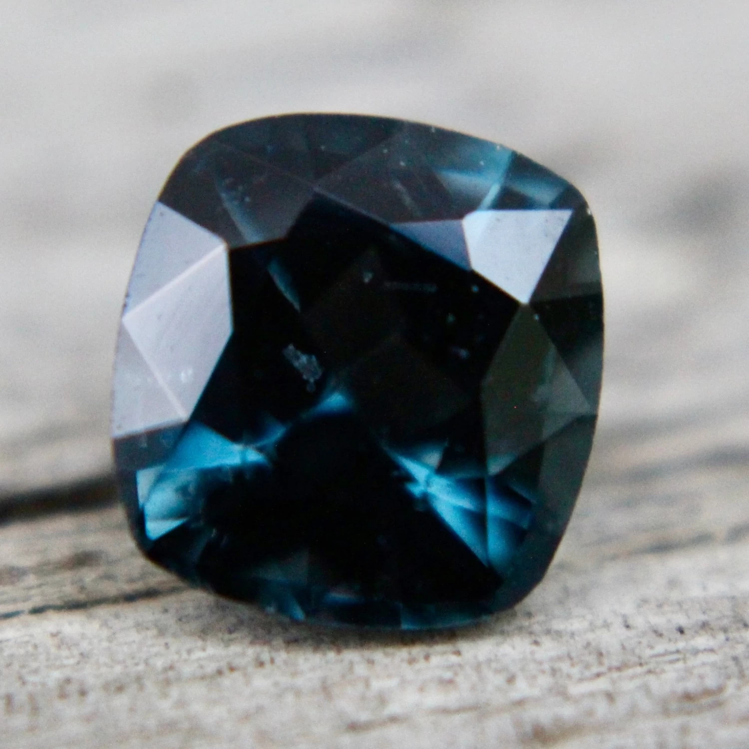 Natural Titanium Spinel – Cushion Cut – 1.91 Carat 5 Natural Titanium Spinel – Cushion Cut – 1.91 Carat - Image 5