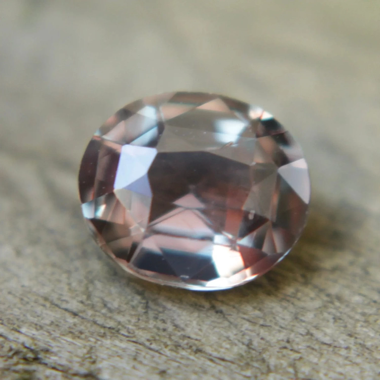 Natural Unique Coloured Sapphire 6 Natural Unique Coloured Sapphire - Image 6