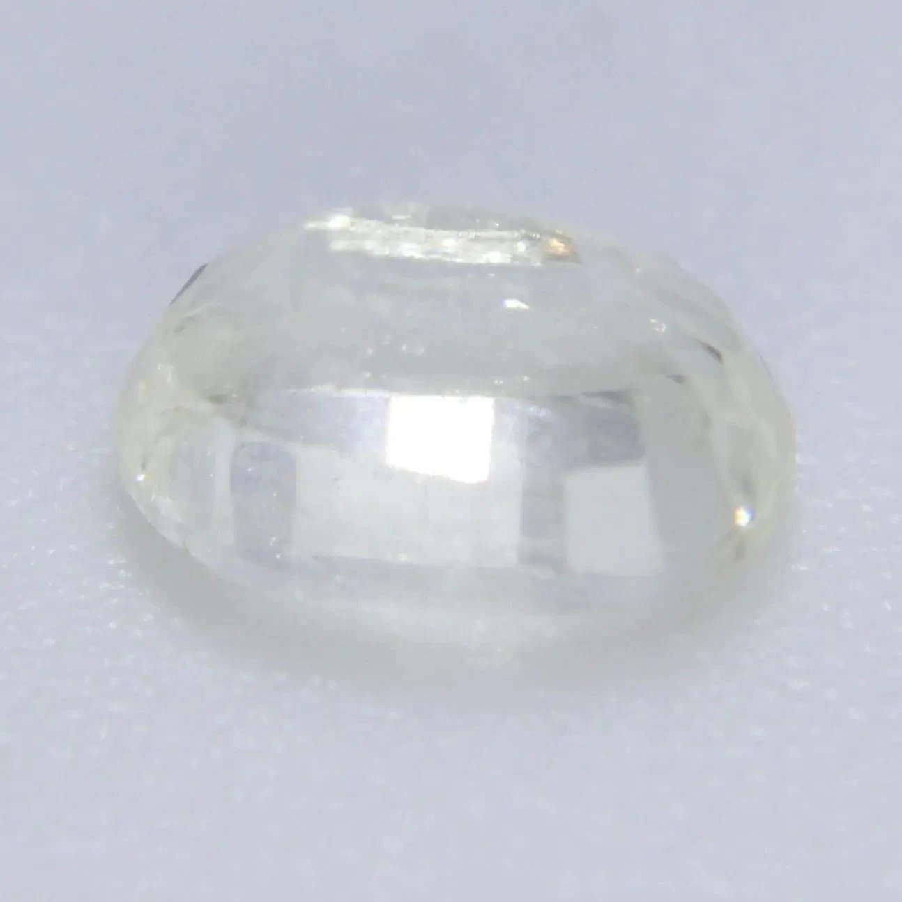 Natural White Sapphire – 0.90 Carat Oval Cut | Ceylon Origin 6 Natural White Sapphire – 0.90 Carat Oval Cut | Ceylon Origin - Image 6