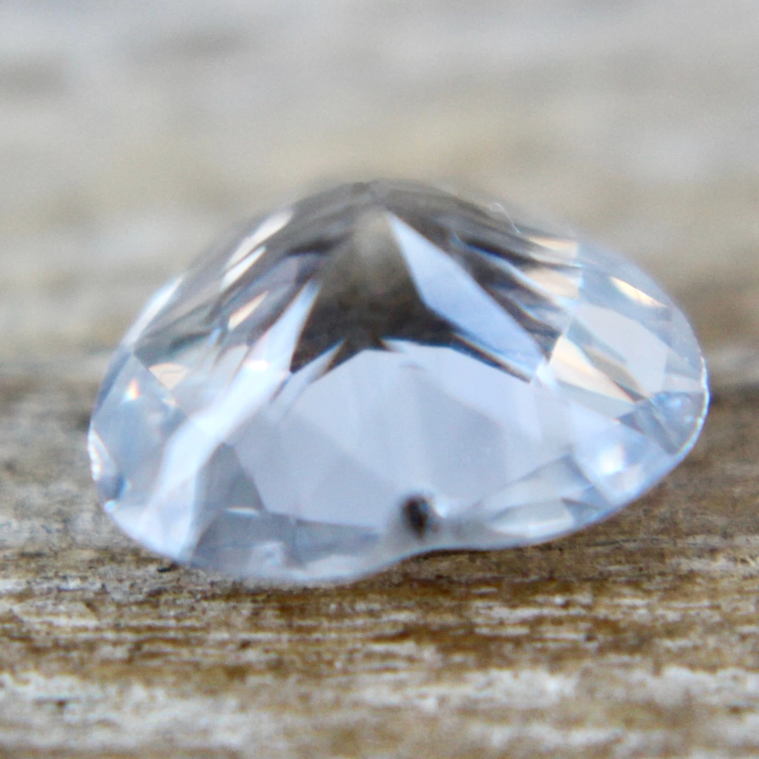 Natural White Sapphire – Heart Cut | 1.70 Carat | Unheated | Ceylon Origin 2 Natural White Sapphire – Heart Cut | 1.70 Carat | Unheated | Ceylon Origin - Image 2