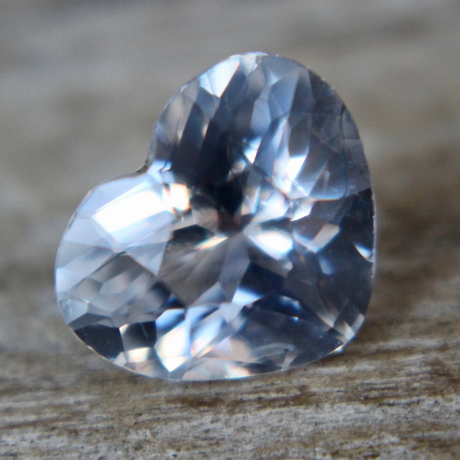 Natural White Sapphire – Heart Cut | 1.70 Carat | Unheated | Ceylon Origin 4 Natural White Sapphire – Heart Cut | 1.70 Carat | Unheated | Ceylon Origin - Image 4