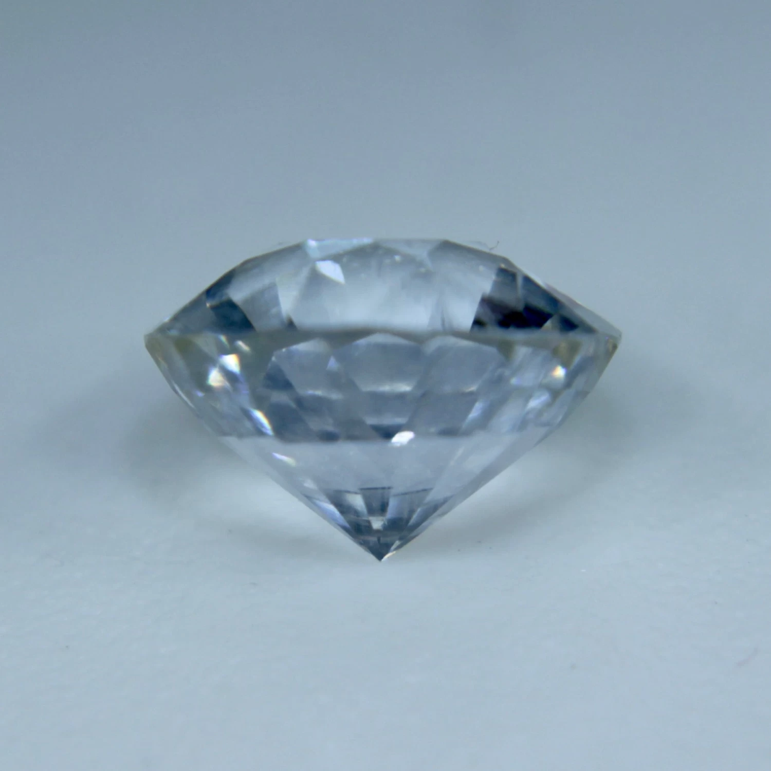 Natural White Sapphire | Round Cut | 0.89 Carat 4 Natural White Sapphire | Round Cut | 0.89 Carat - Image 4