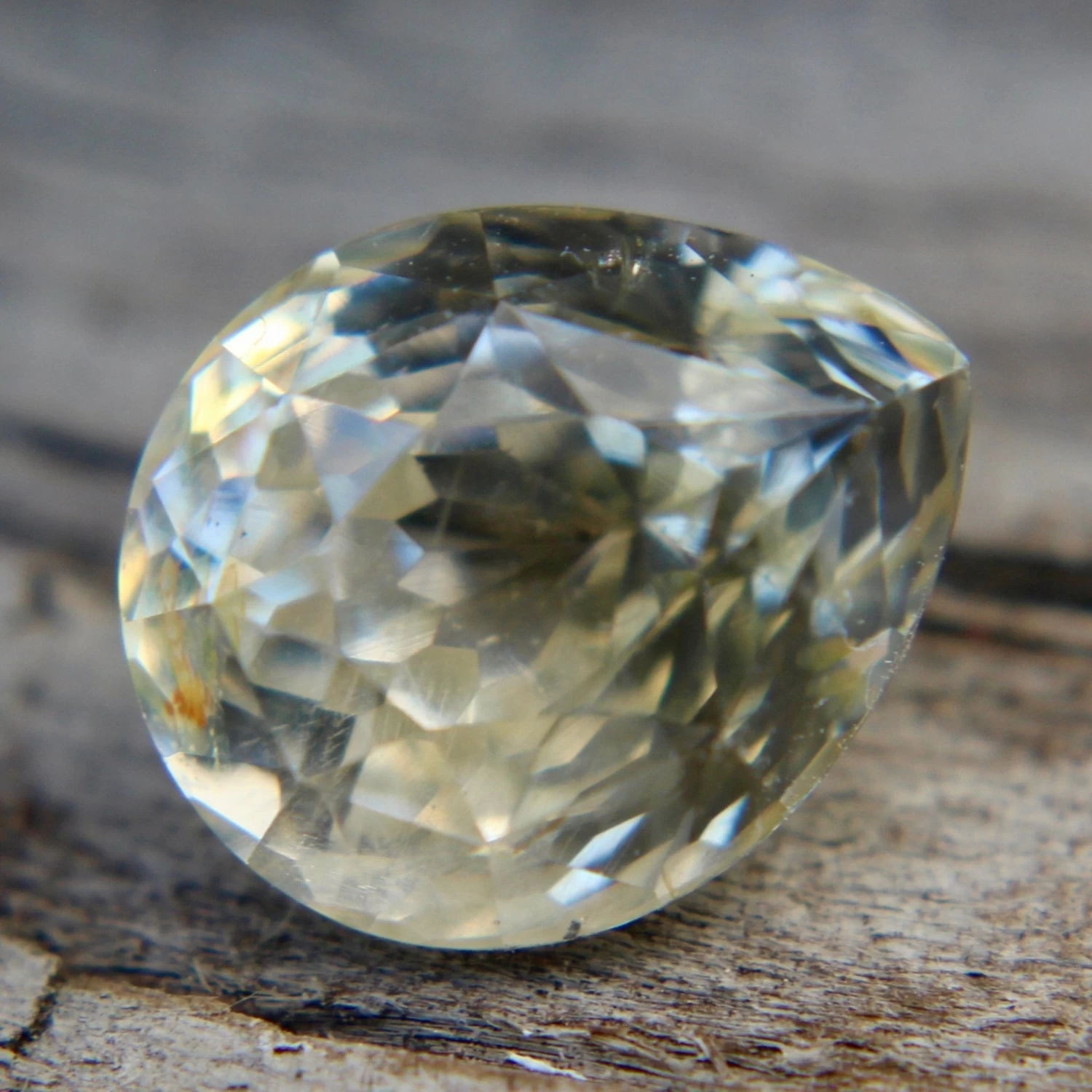 Natural Yellow Champagne Sapphire 5 Natural Yellow Champagne Sapphire - Image 5