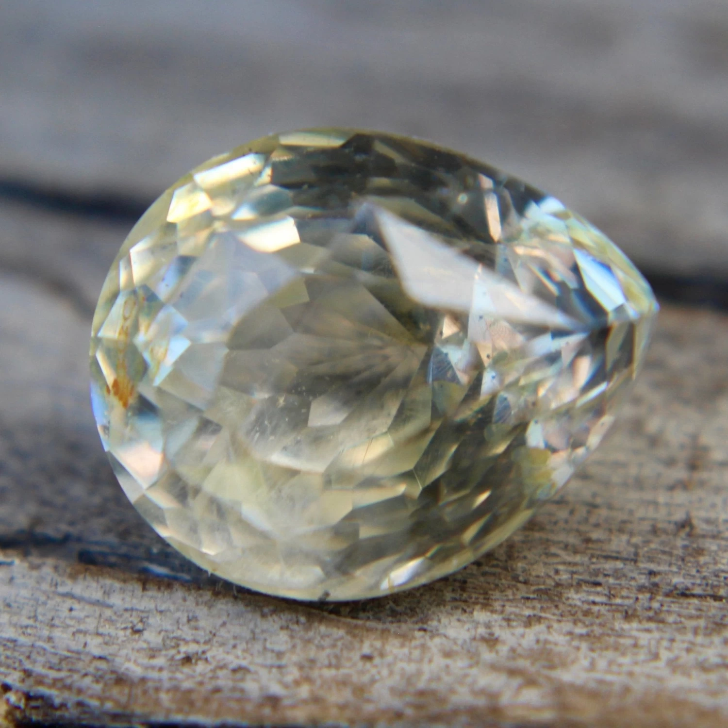 Natural Yellow Champagne Sapphire 9 Natural Yellow Champagne Sapphire - Image 9