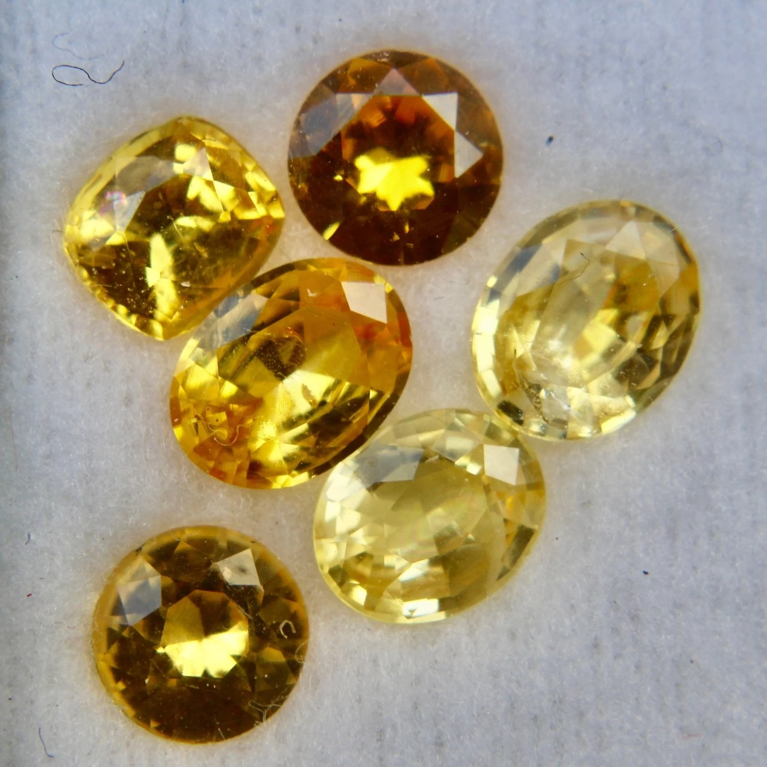 Natural Yellow Sapphire Parcel 4 Natural Yellow Sapphire Parcel - Image 4