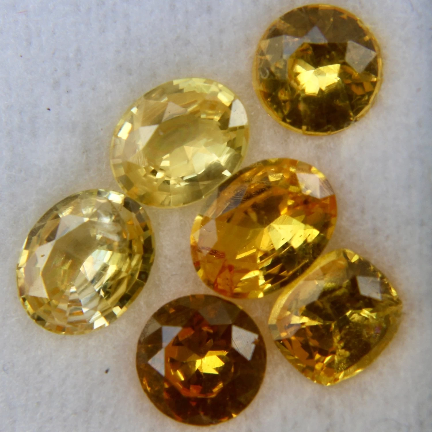 Natural Yellow Sapphire Parcel 2 Natural Yellow Sapphire Parcel - Image 2