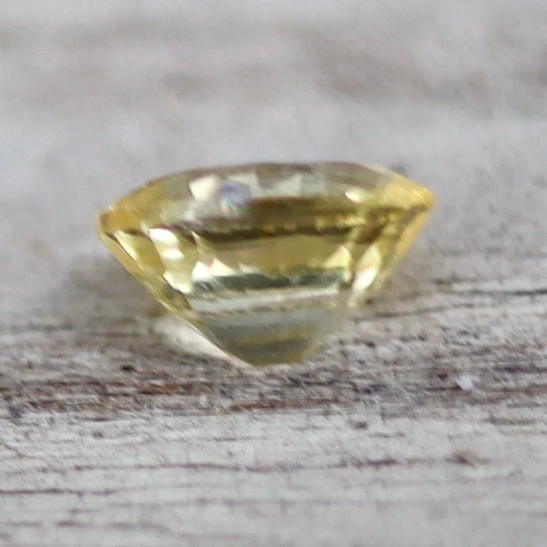 Natural Yellow Sapphire – 0.62 Carat | Oval Cut 2 Natural Yellow Sapphire – 0.62 Carat | Oval Cut - Image 2