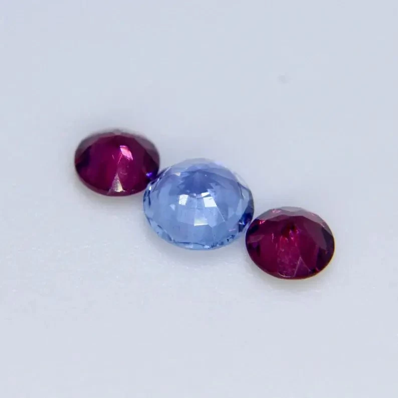 Set Of Natural Sapphires & Garnet | Round Cut 2 Set Of Natural Sapphires & Garnet | Round Cut - Image 2